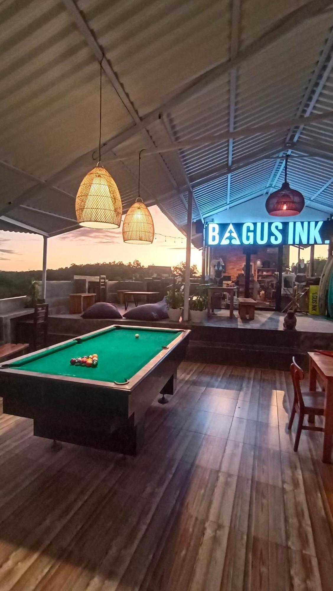 Хостел Bagus Ink Surf Camp Улувату Экстерьер фото